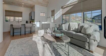 Golf and Riverfront Cottage | King Bed | Group Availability