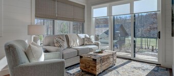 Golf and Riverfront Cottage | King Bed | Group Availability