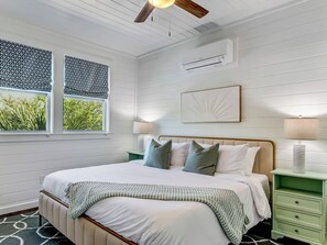 9 habitaciones, tabla de planchar con plancha, wifi y ropa de cama