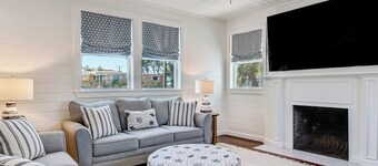 Large Tybee Home for 28 Guests, Private Pool