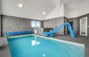 Indoor pool - Nice home in Bogense with WiFi (Bogense)