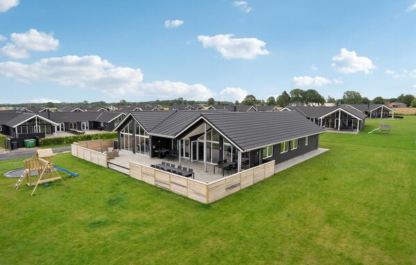 Exterior - Nice home in Bogense with WiFi (Bogense)