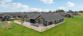 Nice home in Bogense with WiFi