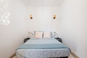 2 habitaciones, tabla de planchar con plancha y wifi gratis 