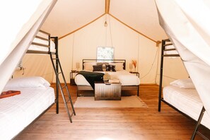 1 dormitorio y ropa de cama