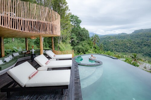 3 Bdr - The Dream Cliffside Bamboo Villa By Avana