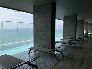 3 outdoor pools, sun loungers