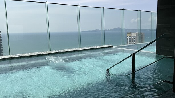 室外 Spa 池