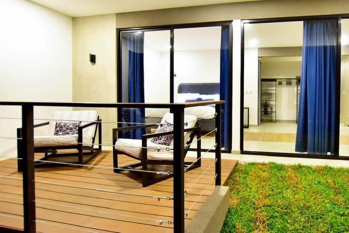 Junior Studio Suite | Terrace/patio