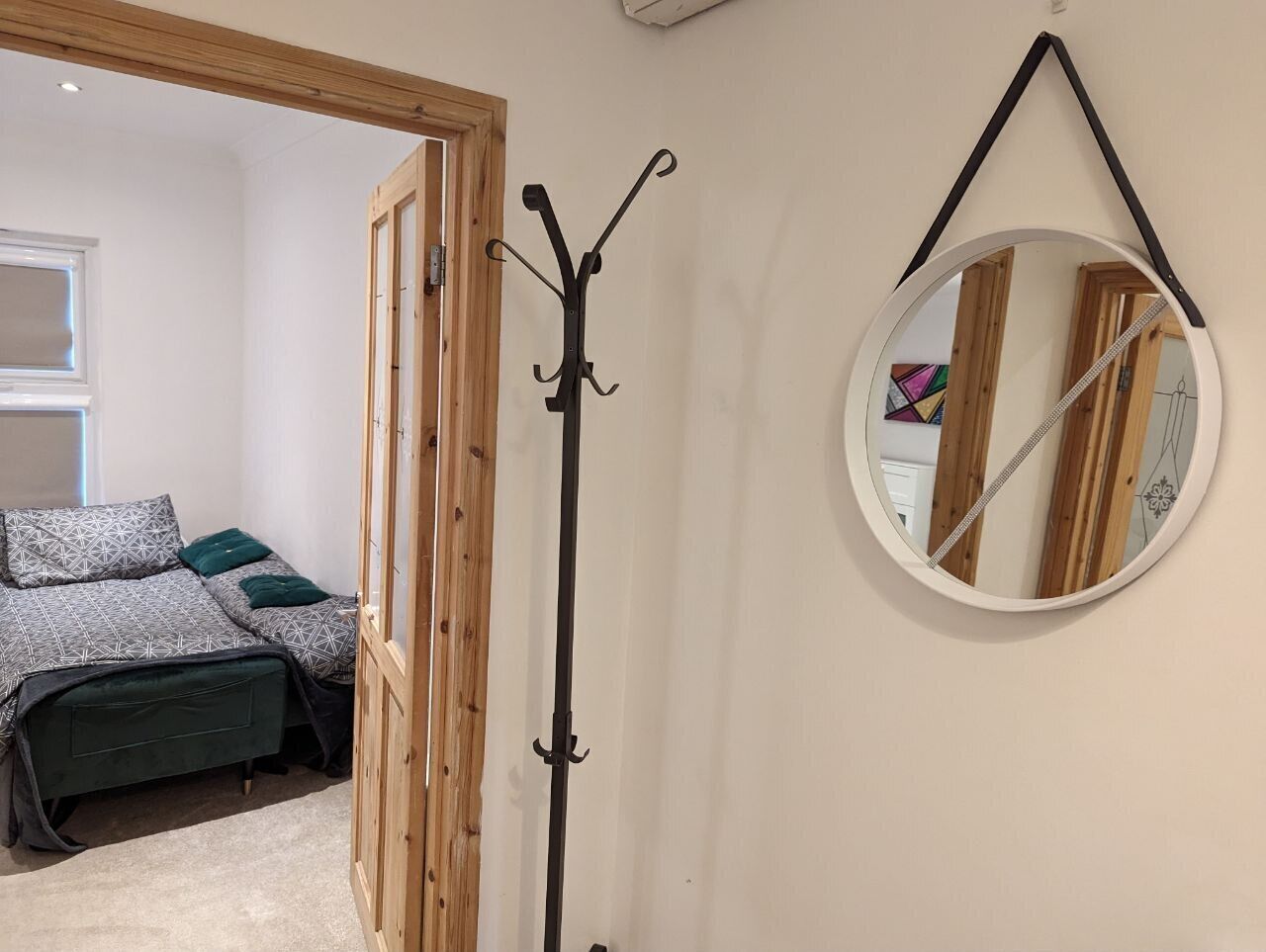 2 室のベッドルーム、アイロン / アイロン台、WiFi、ベッドシーツ