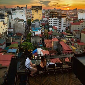 Couples’ dining - Lighthouse & Rooftop (Hanoi)