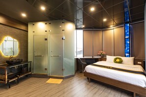 Deluxe-Studiosuite | Hochwertige Bettwaren, Daunenbettdecken