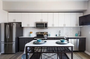 Fridge, microwave - Warm home environment! (Baltimore)