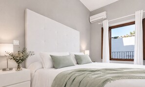Room - PALACIO BUENAVISTA LUXURY APARTMENTS 1.4. (Sevilla)