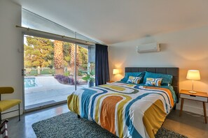 3 Schlafzimmer, Schreibtisch, Bügeleisen/Bügelbrett, Reisekinderbett