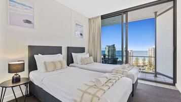 2 habitaciones, decoración personalizada y muebles diferentes