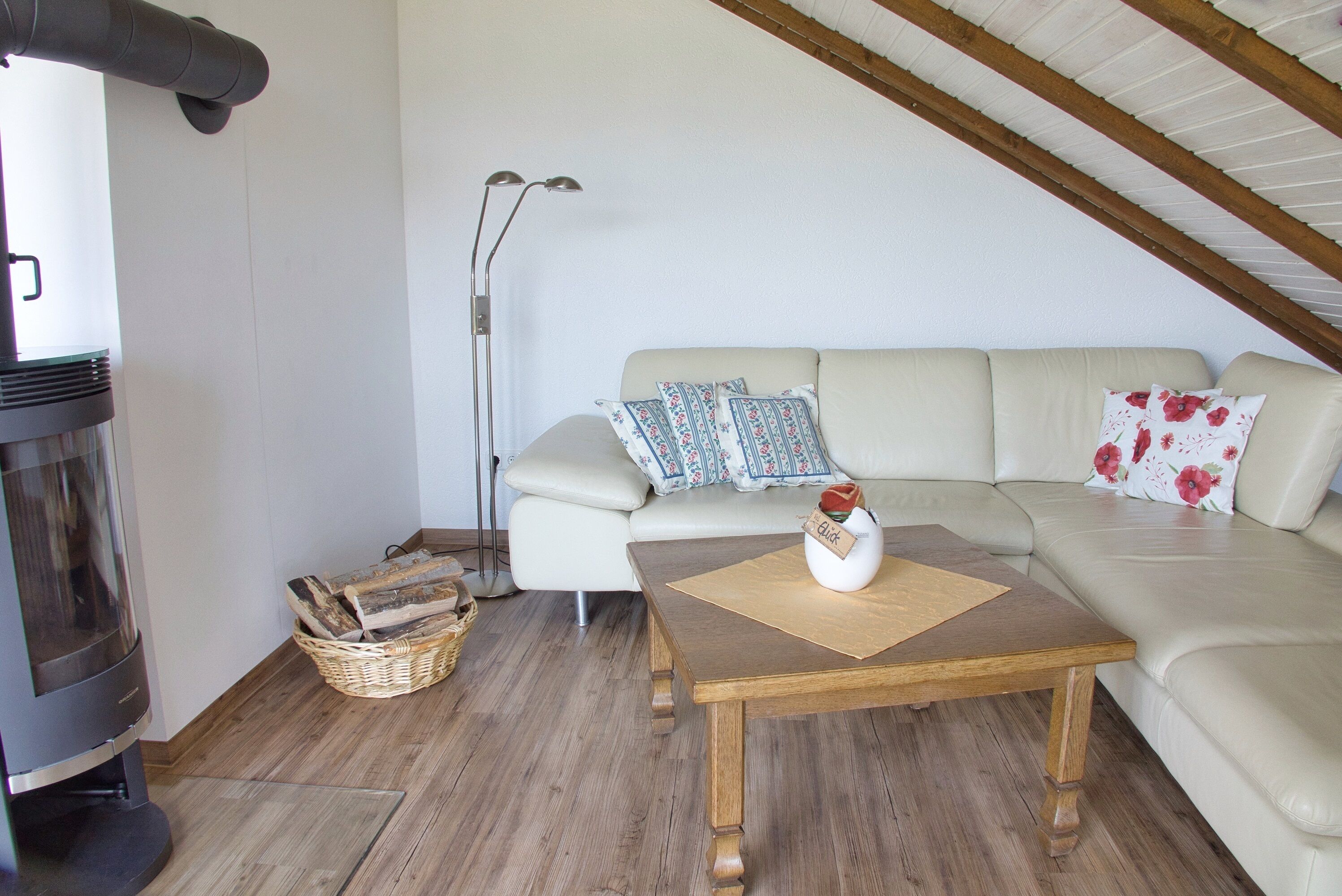 Ferienwohnung (45 Qm) Für Bis Zu Drei Personen Mit Kachelofen Und Balkon - Fladungen
