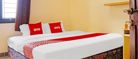 Dobbeltrom – standard | Skrivebord, wi-fi (inkludert) og sengetøy