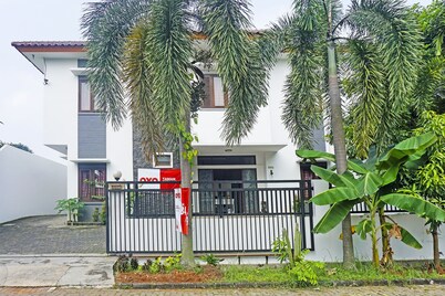 OYO 91349  Karawaci Taman Permata 3