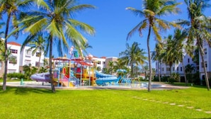 Unclassified image, 2 of 12, button - Nimoh's Beachfront Two Bedroom Apartment (Vipingo)