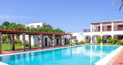 Nimoh's Beachfront Two Bedroom Apartment