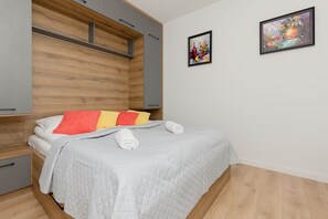 2 habitaciones, wifi gratis y ropa de cama 