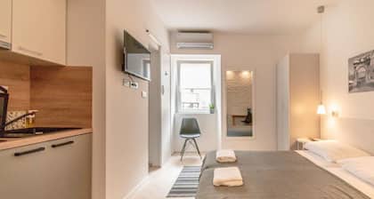 OLD TOWN PULA STUDIO APARTMENTS