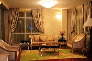 Free minibar, free WiFi, wheelchair access - Desty Hotel (Addis Ababa)