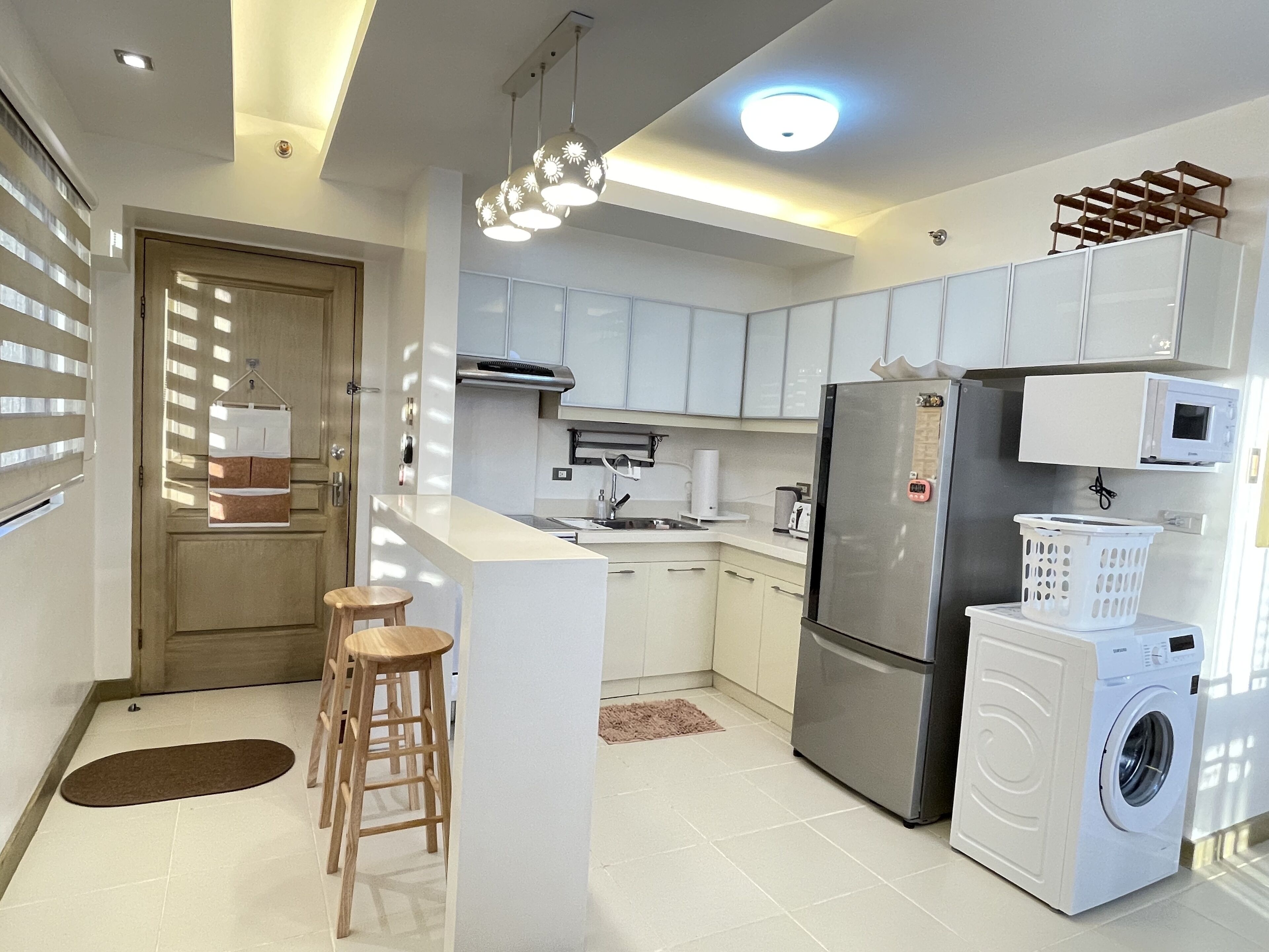 Kühlschrank, Mikrowelle, Ofen, Geschirrspüler