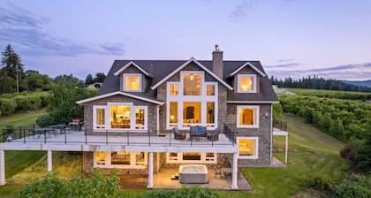 Extraordinary Private Country Chateau, Pet Friendly, Hot Tub, BBQ, Enormous Deck w/ Mt. Adams Views