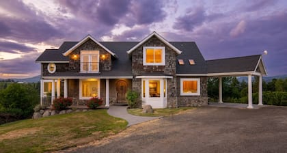 Extraordinary Private Country Chateau, Pet Friendly, Hot Tub, BBQ, Enormous Deck w/ Mt. Adams Views