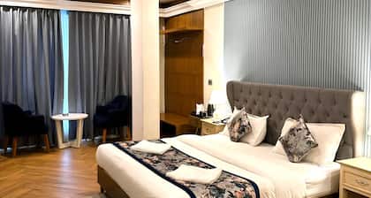 Hotel Sapling Mussoorie - 500 Mtr from Picture Palace Mall Road
