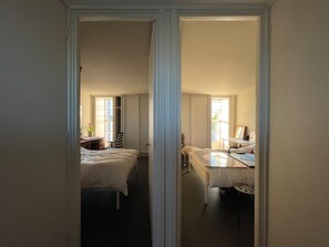 2 bedrooms, WiFi, bed sheets - Historic brutalist penthouse in Camden (London)