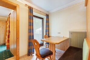 Dining - Studio in Saalbach near Ski Slopes (Saalbach-Hinterglemm)