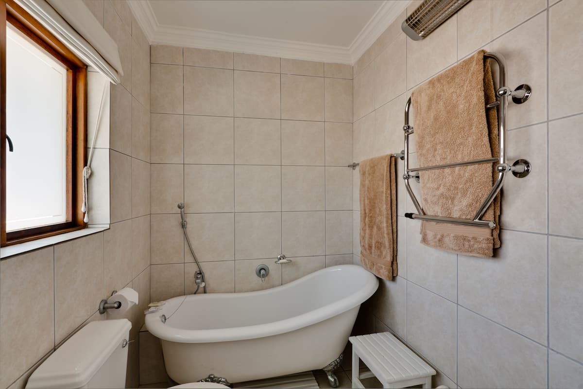 Luxury Villa | Bathroom