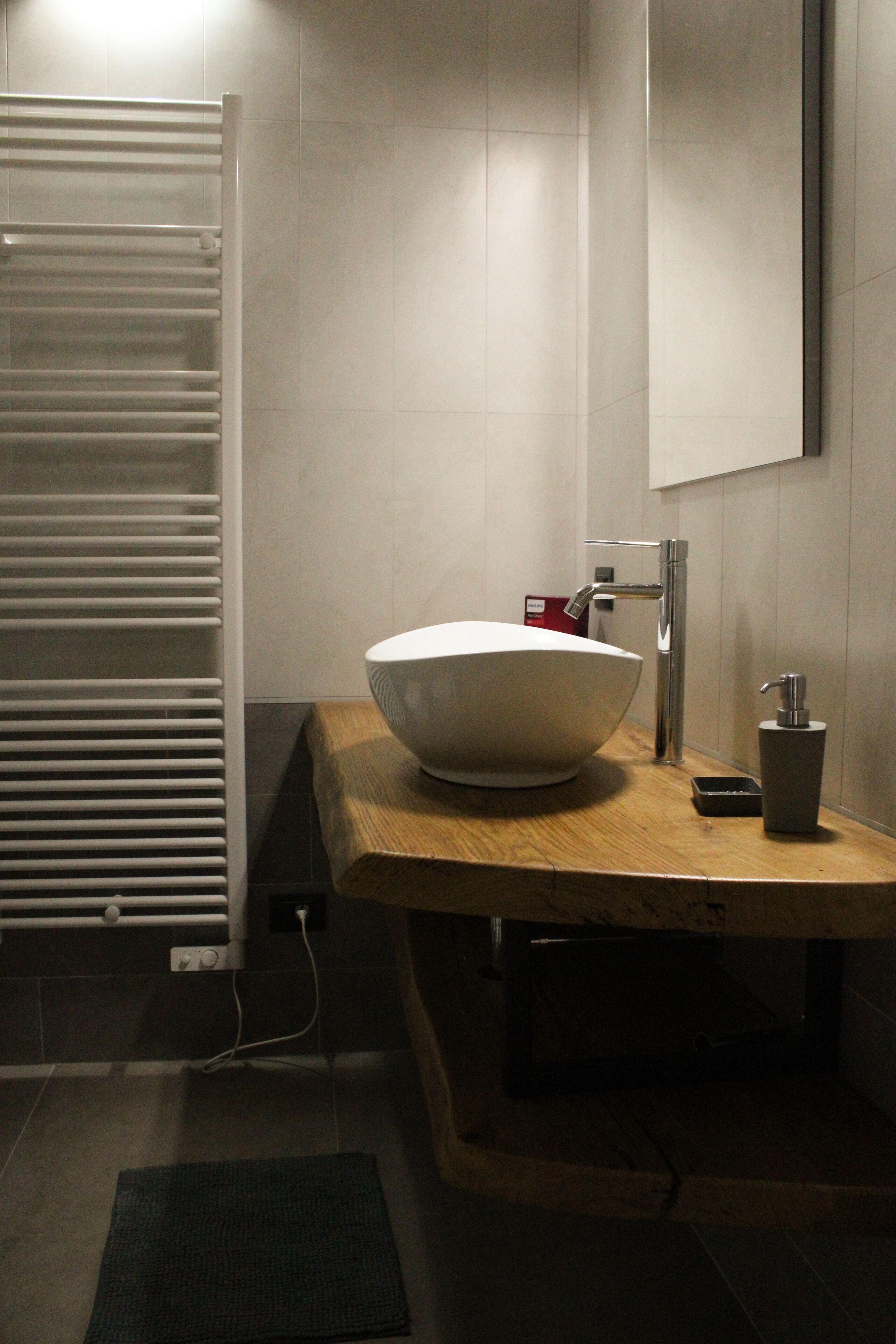 Standard-Doppel- oder -Zweibettzimmer | Badezimmer | Dusche, Haartrockner, Bidet, Handtücher