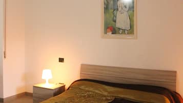 Standard Double or Twin Room | Desk, laptop workspace, free WiFi, bed sheets