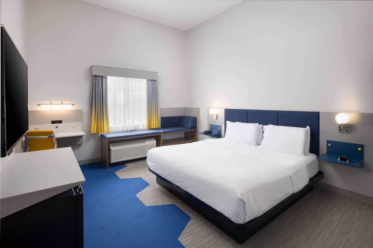 Kamar, 1 Tempat Tidur King, akses difabel, Bebas Asap Rokok | Meja kerja, Wi-Fi gratis, dan seprai linen