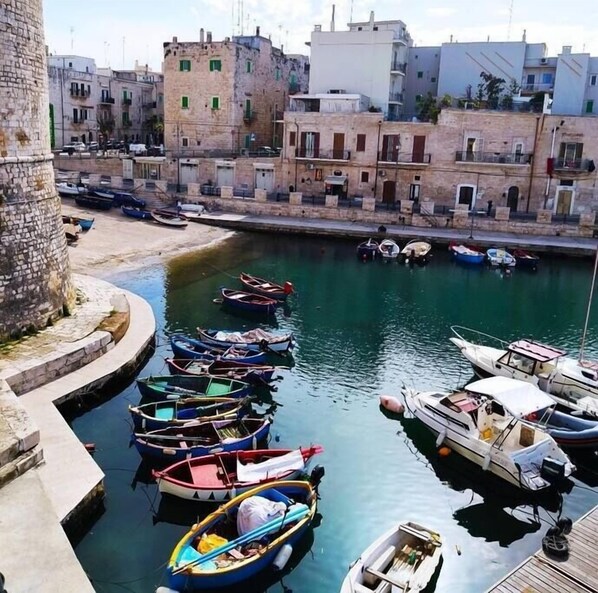 Marina - White arc house apt (Giovinazzo)