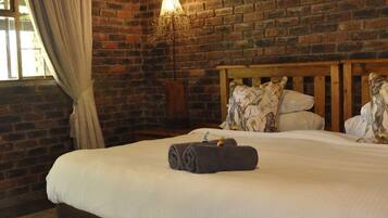 Basic Room, 1 Bedroom | Premium bedding, individually decorated, desk, laptop workspace