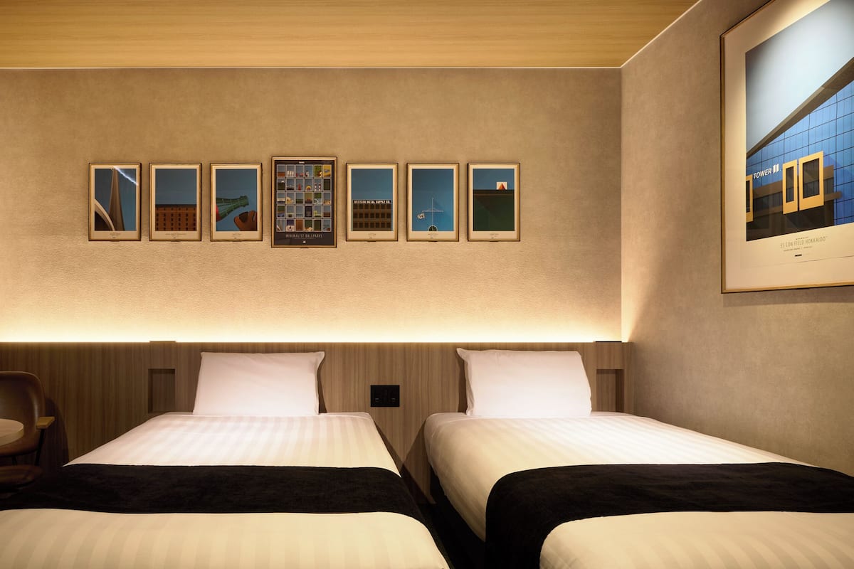 Chambre Triple Design, 3 chambres, vue montagne, dans la tour | Literie de qualité supérieure, rideaux occultants, Wi-Fi gratuit