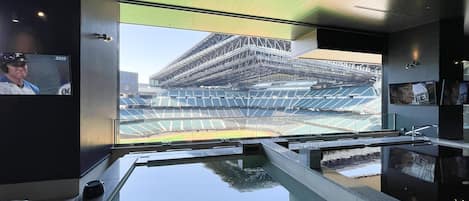 1 Schlafzimmer, hochwertige Bettwaren, individuell dekoriert