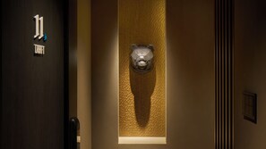 Field View Craft | Premium bedding, blackout drapes, free WiFi, bed sheets - tower eleven hotel​ (Kitahiroshima)