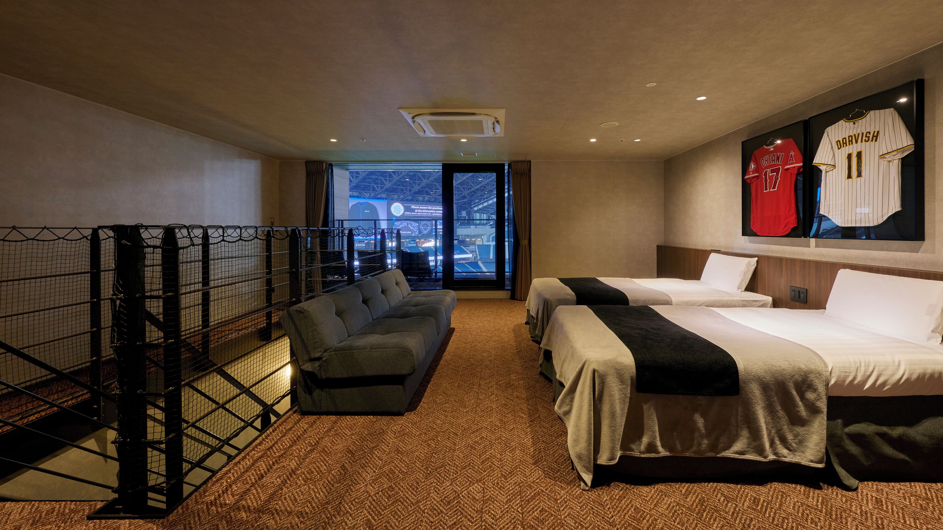 أغطية فراش متميزة وستائر تعتيم وواي فاي مجانًا وملاءات أسرّة