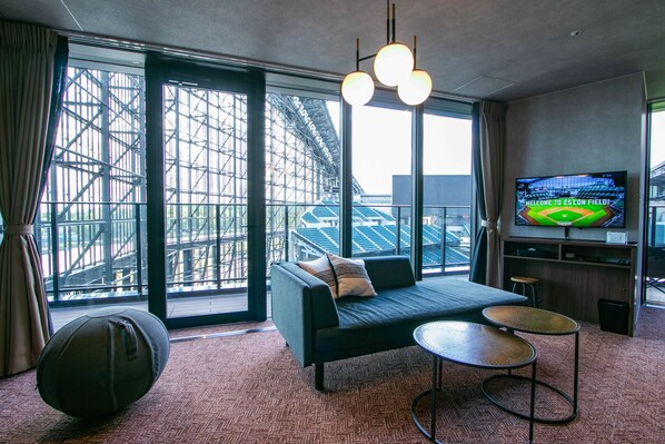 Habitació prèmium, 5 dormitoris, vistes al parc, torre | 1 dormitori, roba de llit d'alta qualitat i decoració individual