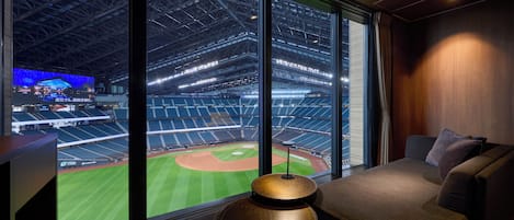 Loft premium, vista para o parque, na torre | Roupas de cama premium, cortinas blackout, Wi-Fi de cortesia
