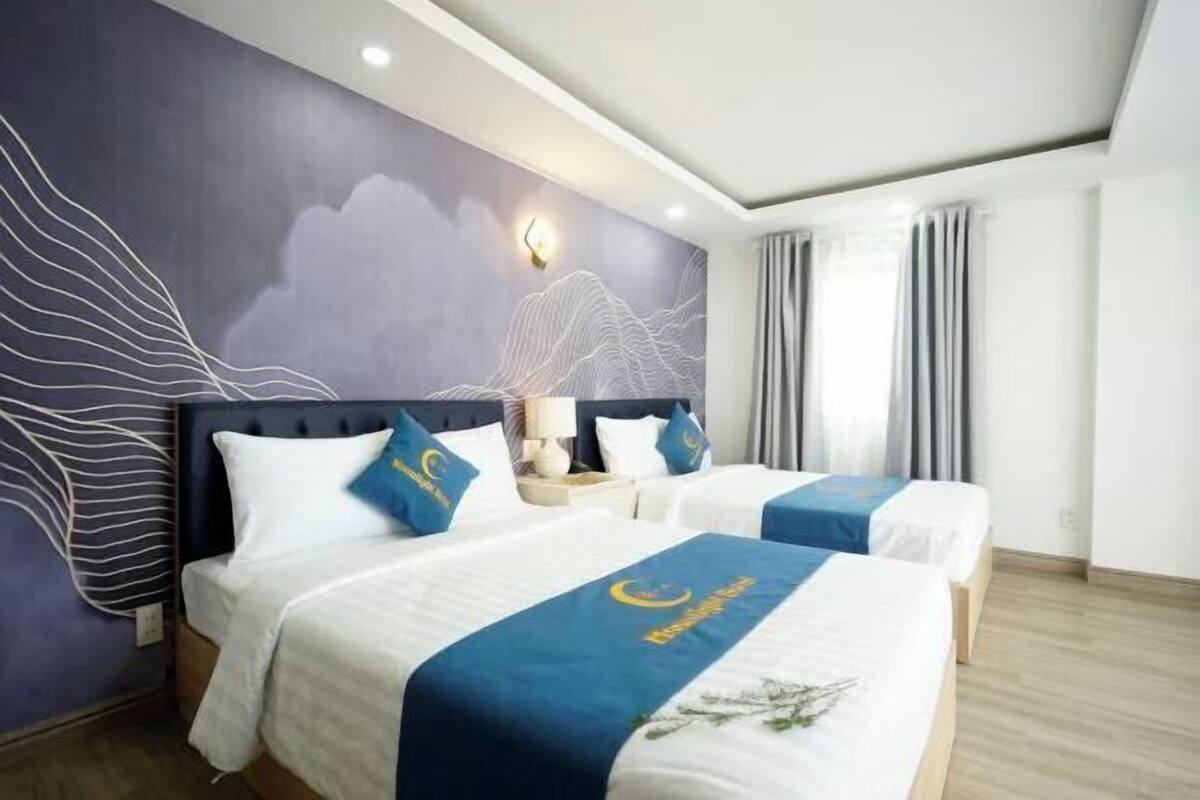 1 bedroom, premium bedding, minibar, desk