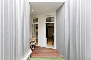 Studio Deluxe | Hiên