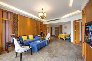 Room - Baofeng Grand Hotel (Zhangjiajie National Forest Park) (Zhangjiajie)