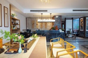 Lounge στο λόμπι